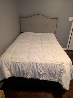 Full size bed