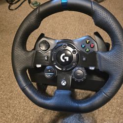 Logitech g920 Wheel and petals with a six speed shifter and mount