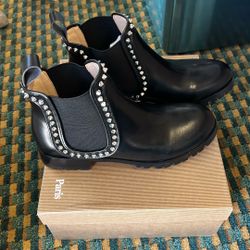 Women's Gwyneth Stud Boot