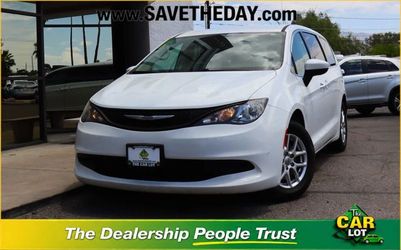 2022 Chrysler Voyager