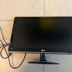 LG Flatron E2350V HD Monitor