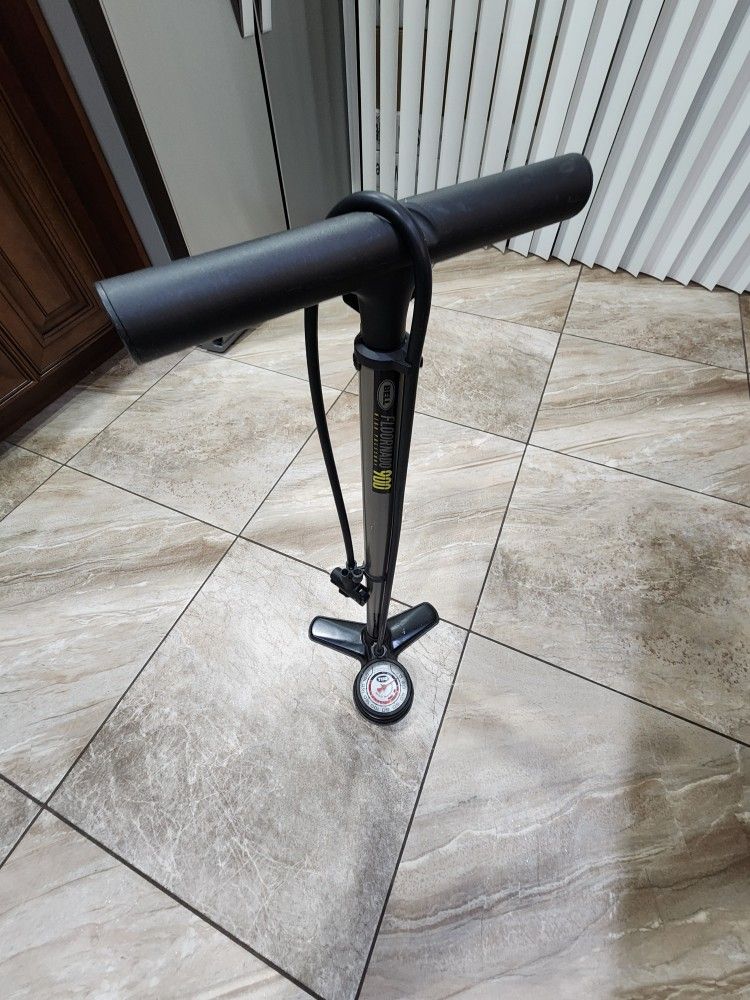 Bell® Floornado 900 Bike Floor Pump