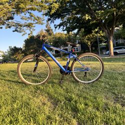 26’ Huffy Rock Creek Mountain Bike/Bicycle