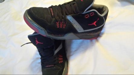 His & her jordans ...practically new ..8 1/2 mens & 6 1/2 boys