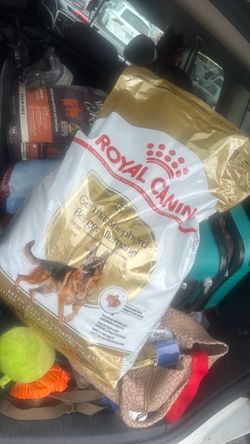 Royal Canin 30 pound “Adult German Shepherd “
