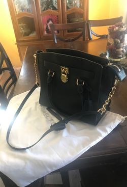 New authentic Michael kors handbag