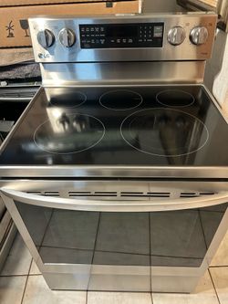 LG: Electric Stove Range 30” inch