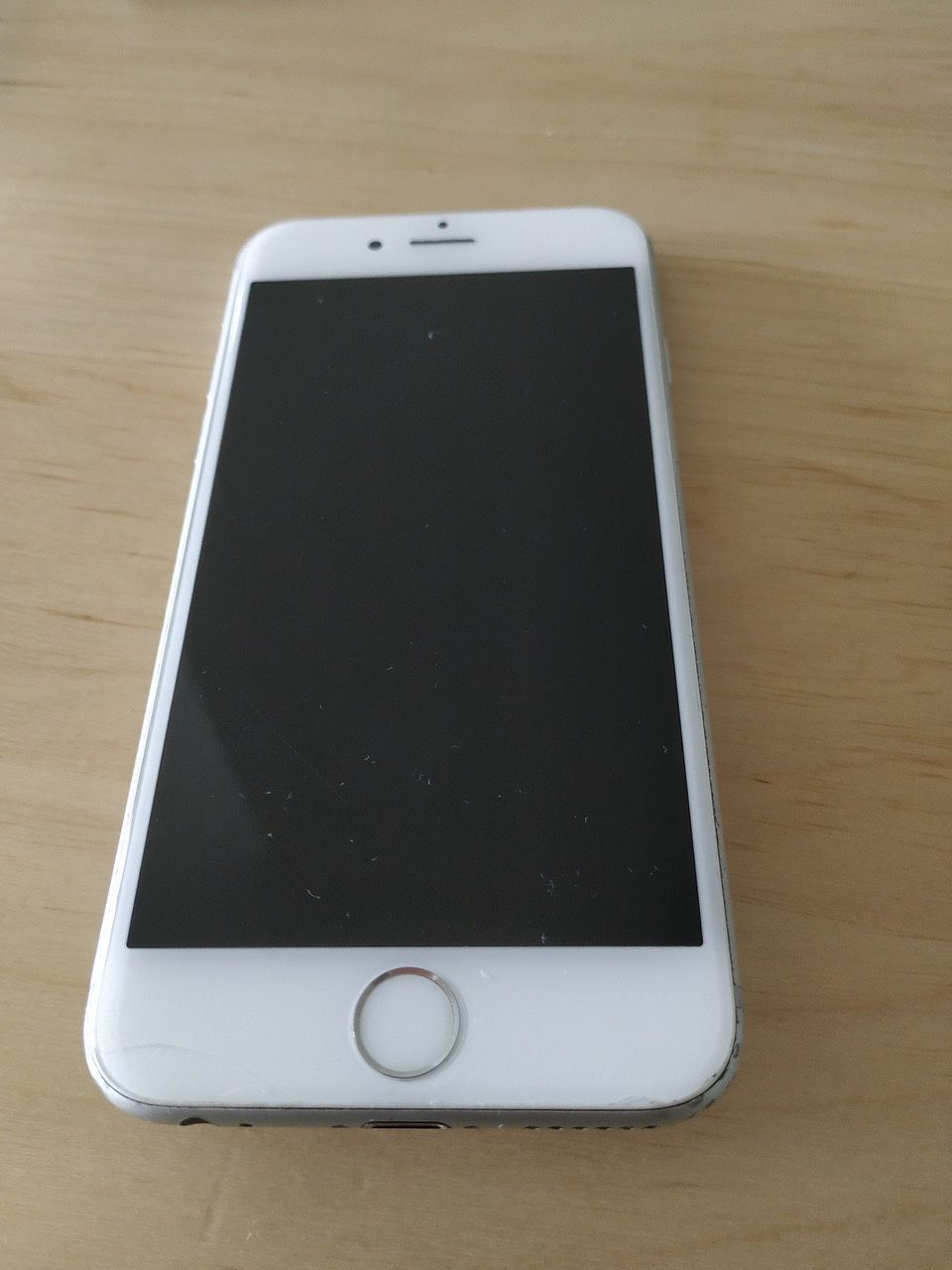 Used IPhone 6S in Silver