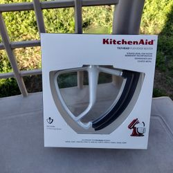KitchenAid KFE5T Tilt-Head Flex Edge Beater