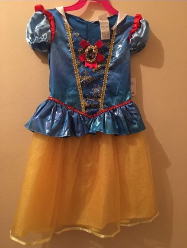 Snow White Costume: Girl's Size 4-6 Small New