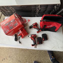 Milwaukee Drill Combo Set 