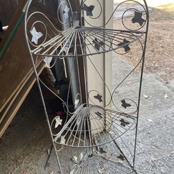 Metal Corner Rack 