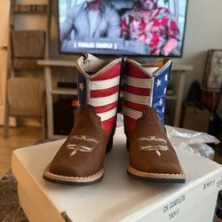 BRAND NEW TODDLER BOOTS SIZE 6.5
