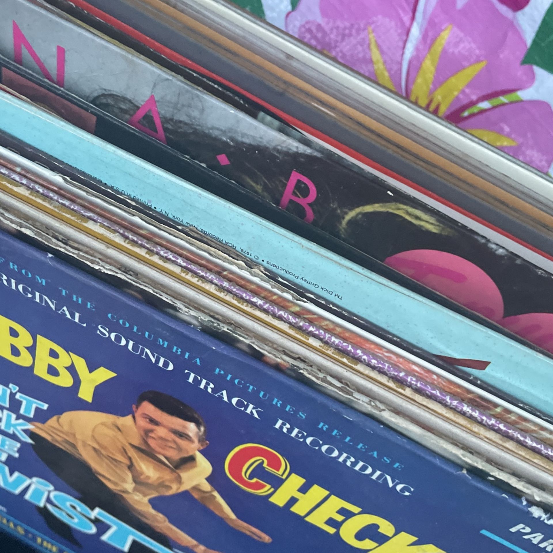 Bunch Of Old Albums Electronics & Media