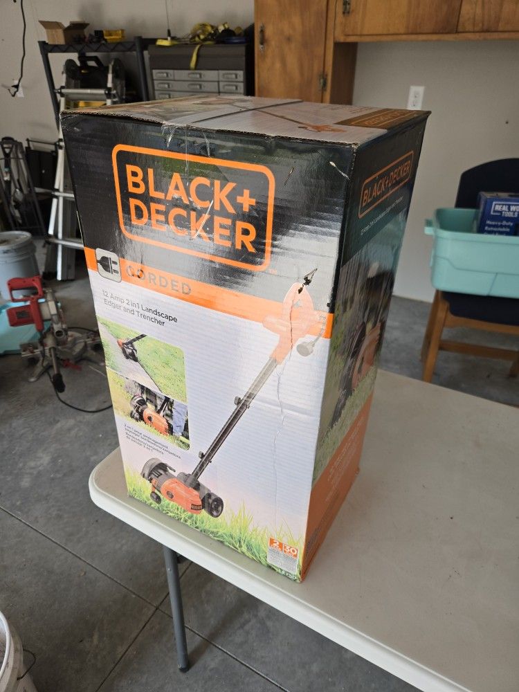 New-Black And Decker Edger/Trenches Corder