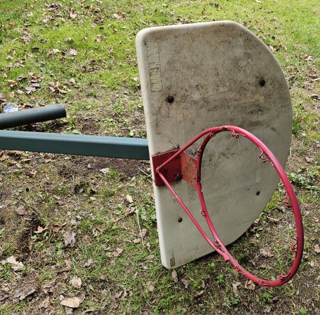 Basketball Hoop On Solid Metal Post