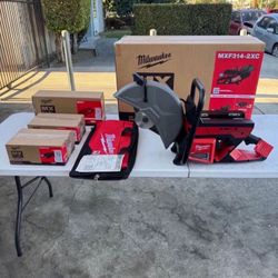 Milwaukee MX FUEL Lithium-lon Cordless 14 in. Cut Off Saw Kit with (2) Batteries and Charger