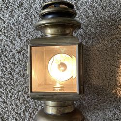 Antique 1909 Vintage SOLAR No 933 Carriage / Auto / Brass Side Lamp (lighted).