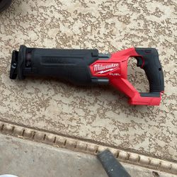 Milwaukee reciprocating saw 