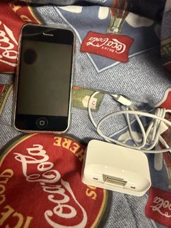 Original iPhone 8GB with cradle dock and charger