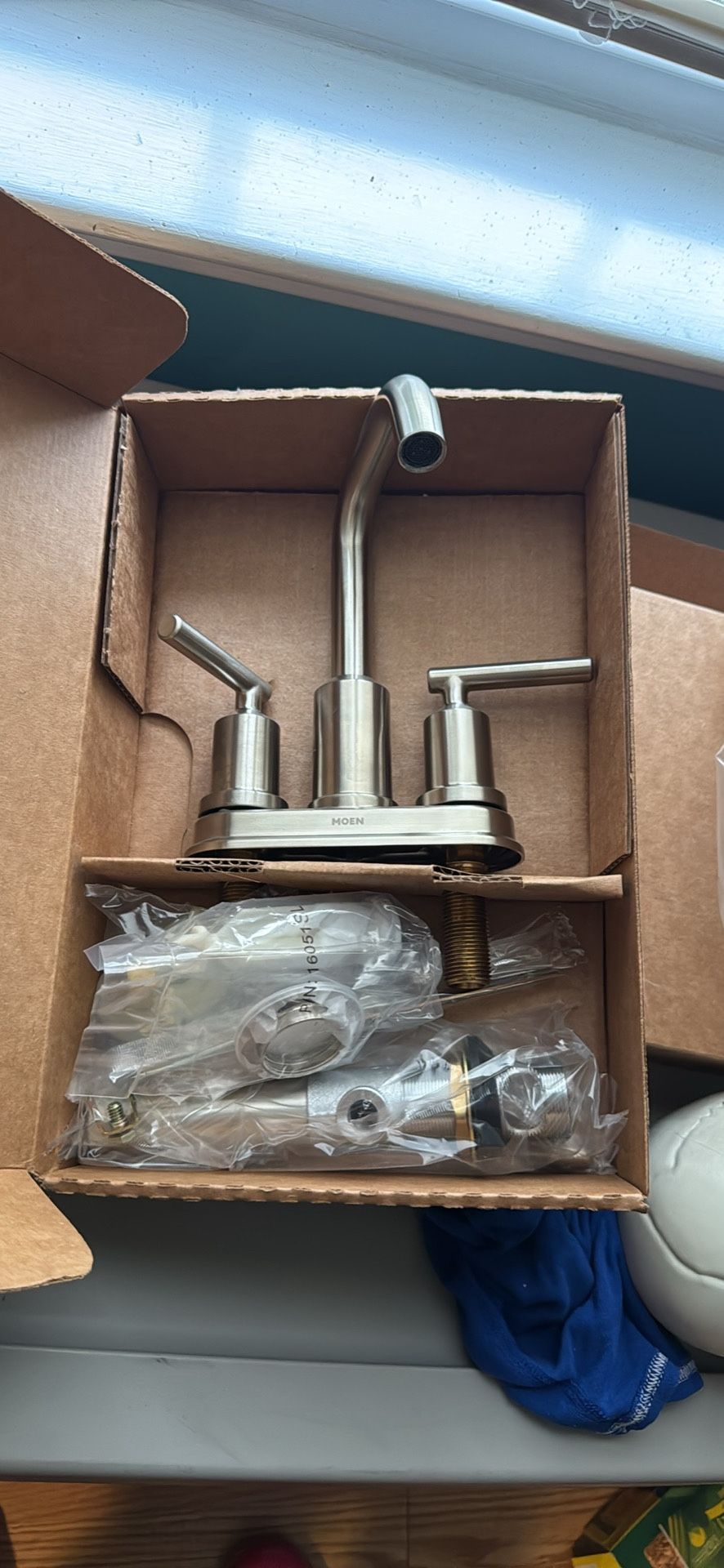 Moen Faucet Brad new In box