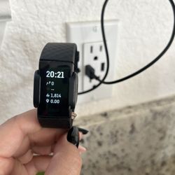 Reloj Fitbit Charge 4 Fitness con cargador
