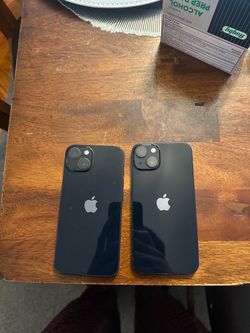 2 iphone 13s