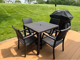 Outdoor Patio Dining Set - Table + 4 Chairs