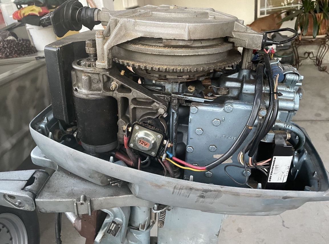 25 Hp Evinrude for Sale in Los Angeles, CA OfferUp