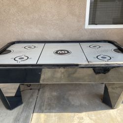 Air Hockey Table
