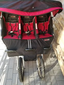 Triple stroller