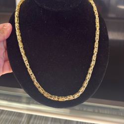 10kt 20” Long 70.0 Grms We Do Offer Layaway 10% Down Ask For Ashley Thank You