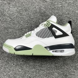 Jordan 4 Retro