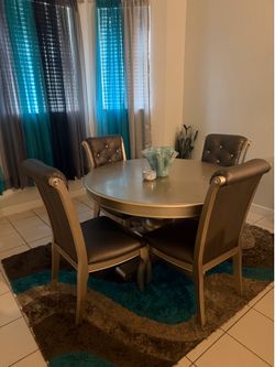 Amina Champagne Round Dining Table + Rug