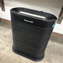 Honeywell AllergenPlus HEPA Air Purifier HPA300