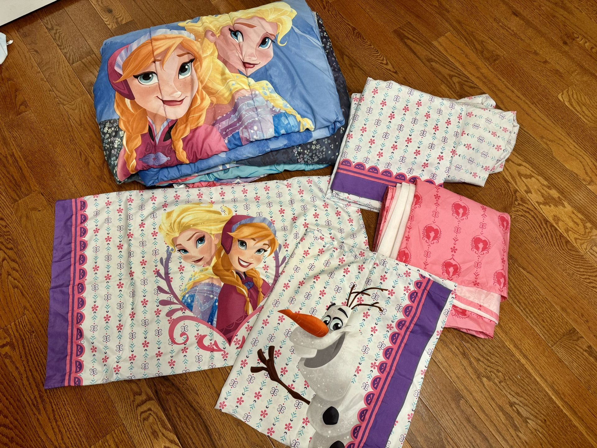6Pc Disney Frozen Elsa Anna Olaf Full/Queen Size Bedding Comforter Set Sheets, Bedskirt, Pillowcases