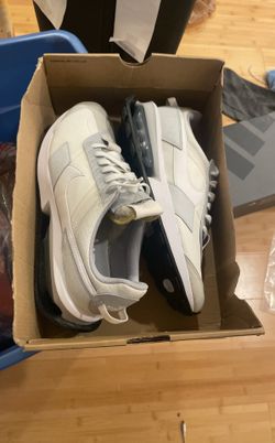 Nike Size 9 In Men’s And It’s A 10.5 For Women’s Foot 