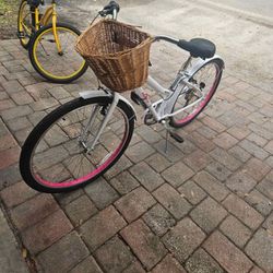 Huffy Bicycle Brand New Beach Cruiser