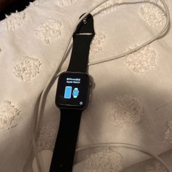 Apple Watch Series 4 