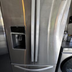 Whirlpool stainless steel refrigerator/fridge