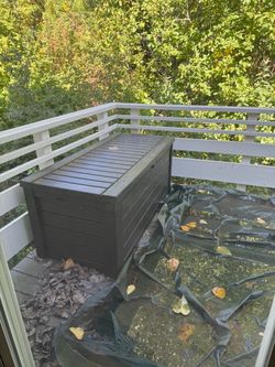Keter Westwood 150 Gallon Outdoor Storage Deck Box – Brown