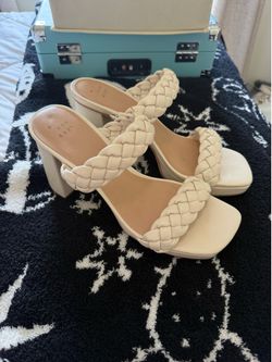 Cream Braided Block Heel Sandals – Size 9
