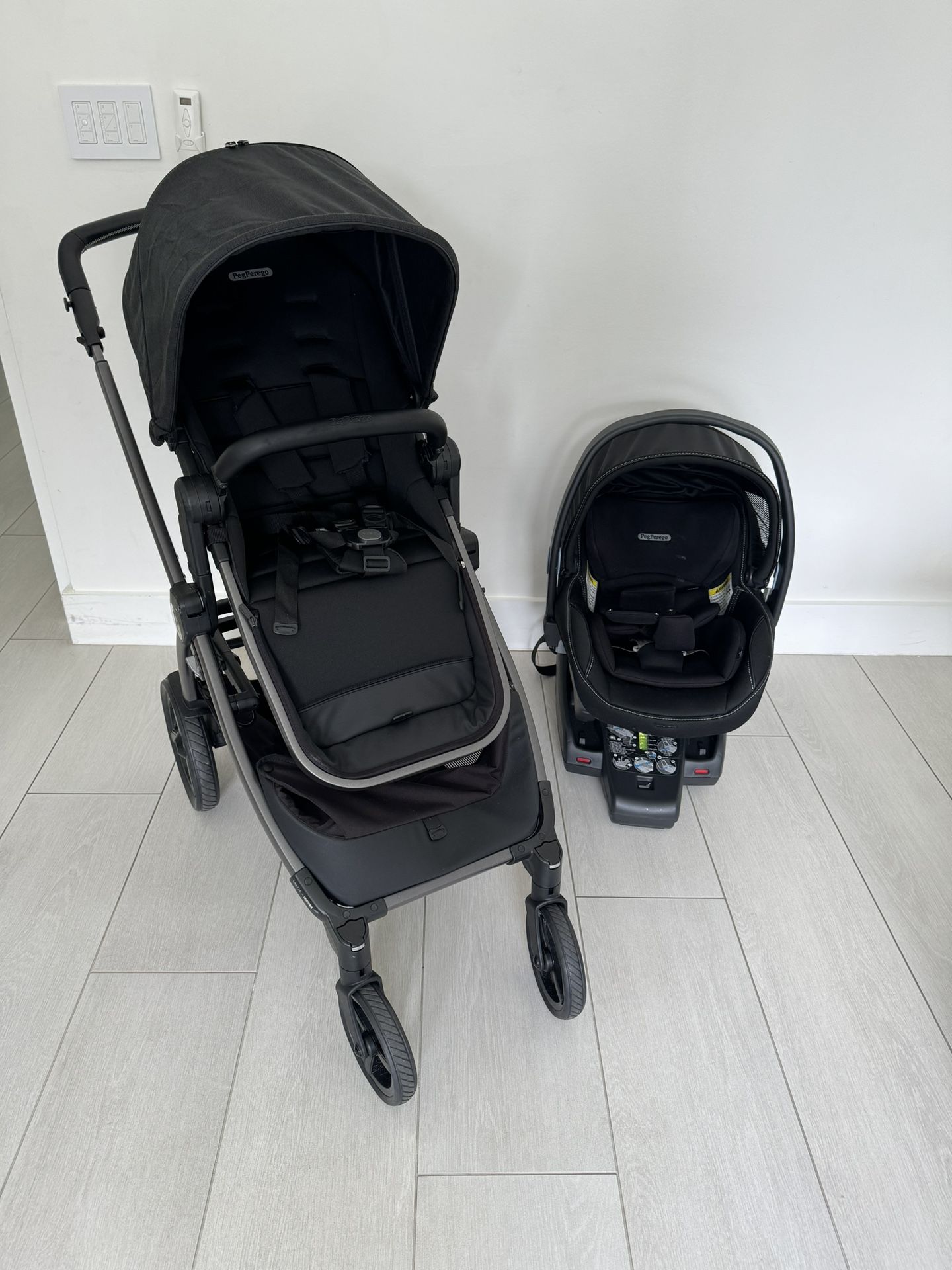 PEG PEREGO YPSI TRAVEL SYSTEM - ONYX 