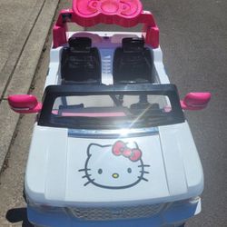 Hello Kitty Bow Tie Ride On