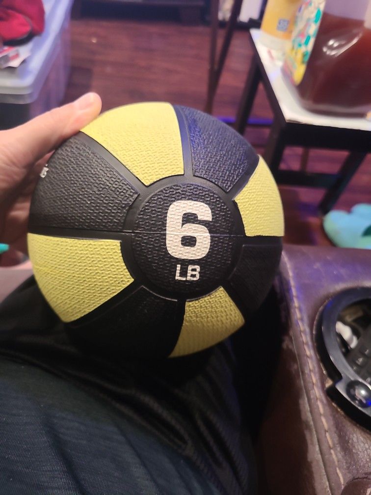 Weighted Grip Medicine Ball Body Balance Sport Equipment
Yellow/Black
6LB.