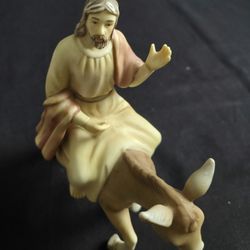 Vtg Jesus Christ Entering Jerusalem Figurine Ceramic/Procelain 7.25"X7"