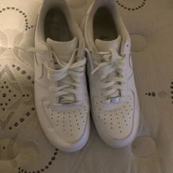 White Air force 1s