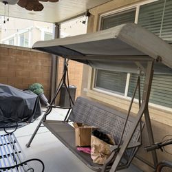 Outdoor Canopy Swing 