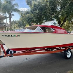 Vintage Restored Antique 1958 Bryant Continental Boat