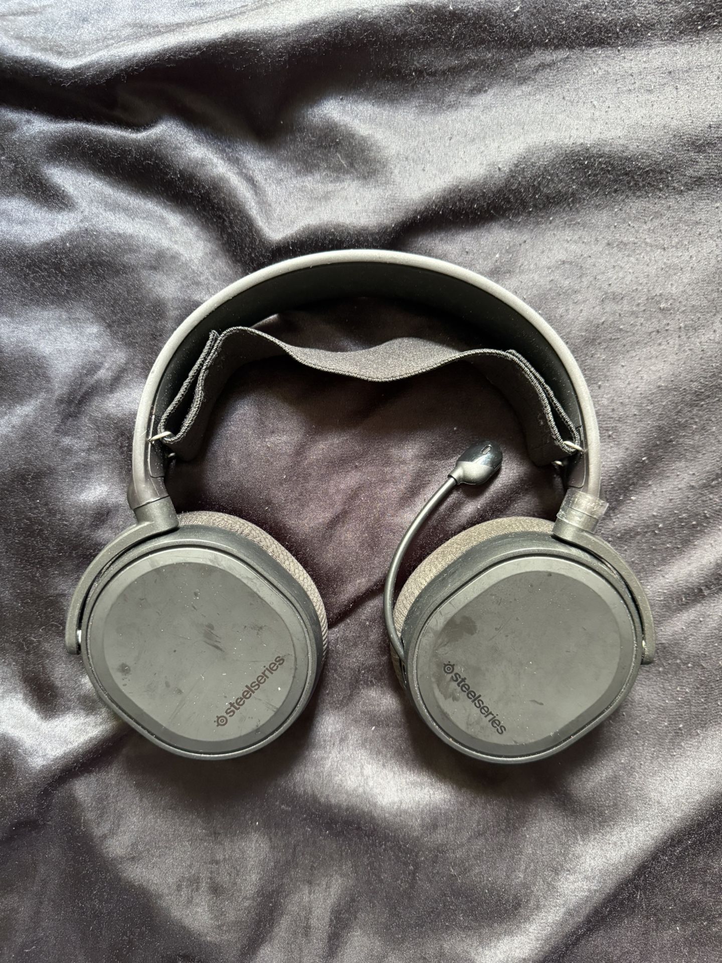 SteelSeries headset